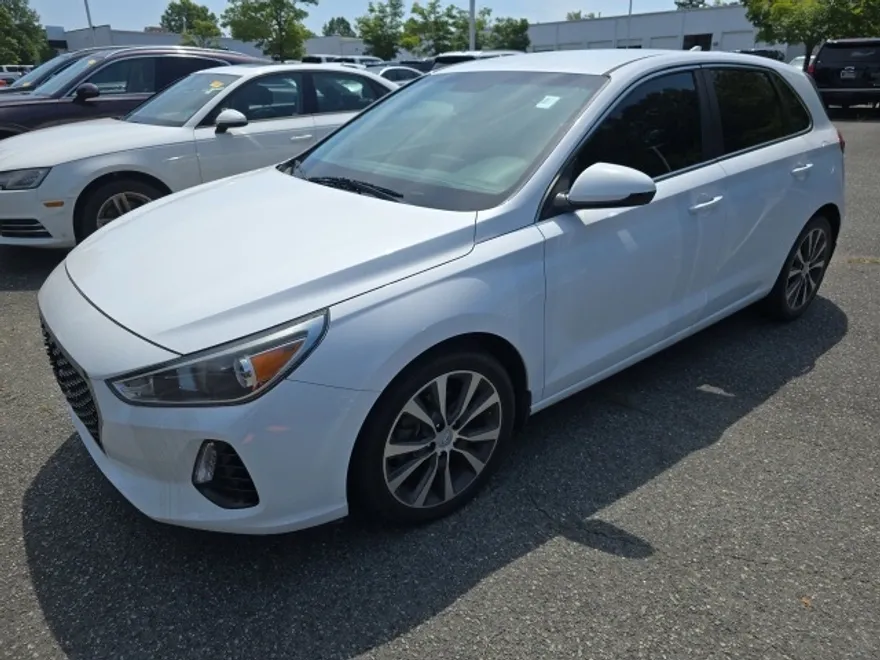 2018 Hyundai Elantra GT photo 1