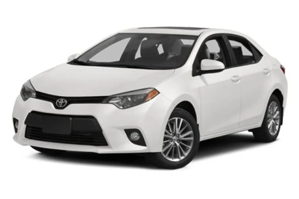 2014 Toyota Corolla LE photo 1