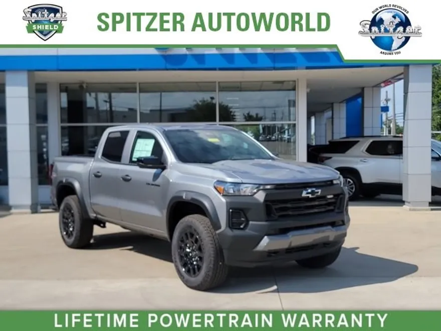 2026 Chevrolet Colorado Trail Boss photo 1