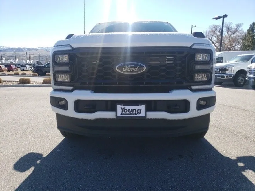 2025 Ford F-250 XLT photo 1