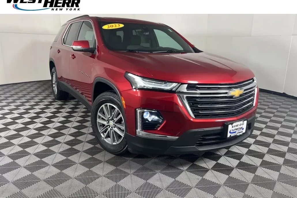 2023 Chevrolet Traverse Cloth 1LT photo 1