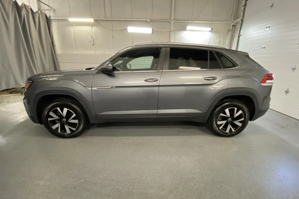 2021 Volkswagen Atlas Cross Sport SE photo 1