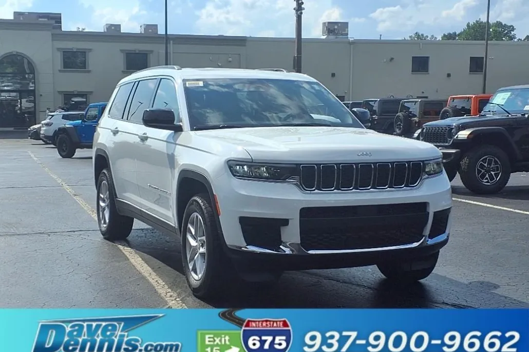 2025 Jeep Grand Cherokee Laredo X photo 1