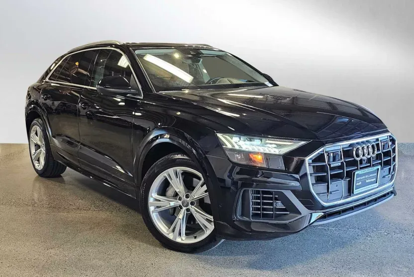 2019 Audi Q8 Prestige 55 photo 1