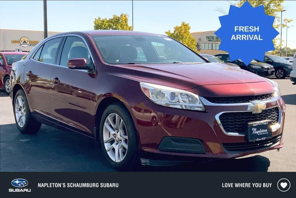 2015 Chevrolet Malibu 1LT photo 1