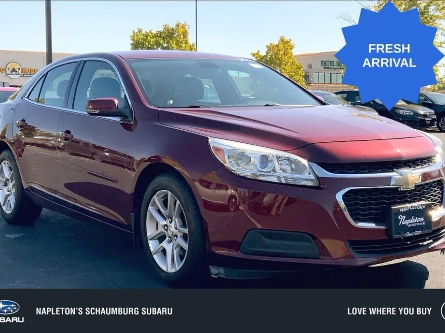2015 Chevrolet Malibu 1LT photo 1