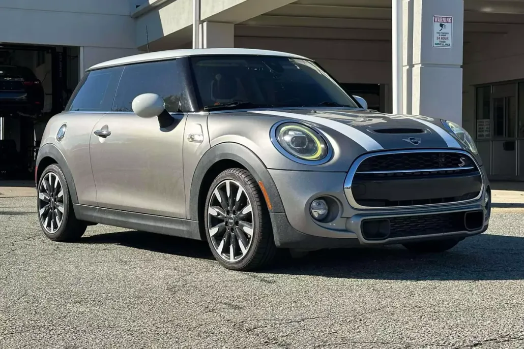 2019 Mini Cooper 2 Door Hardtop S photo 1