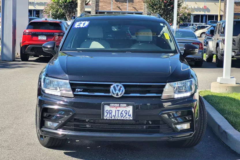 2021 Volkswagen Tiguan SE R-Line Black photo 1