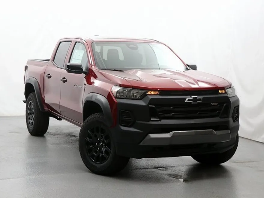 2026 Chevrolet Colorado Trail Boss photo 1