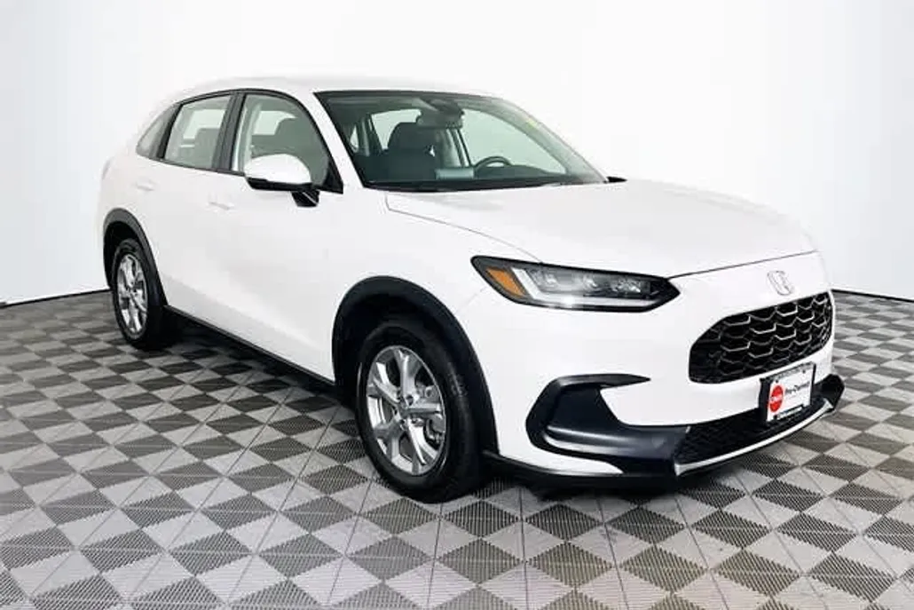 2025 Honda HR-V LX photo 1