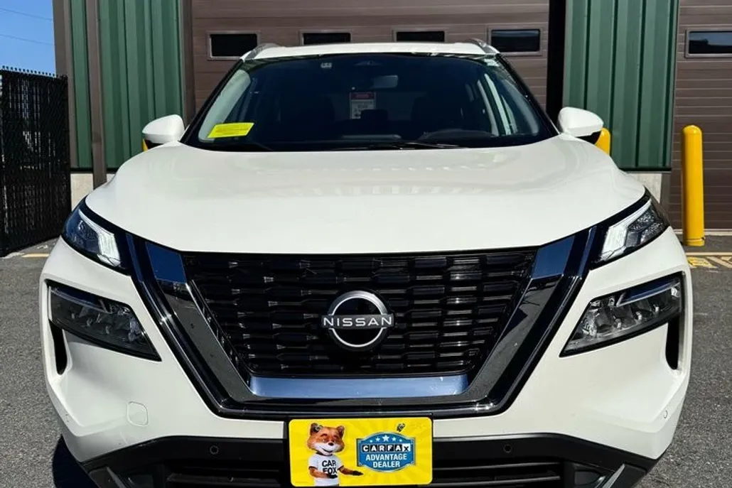 2023 Nissan Rogue SL AWD photo 1
