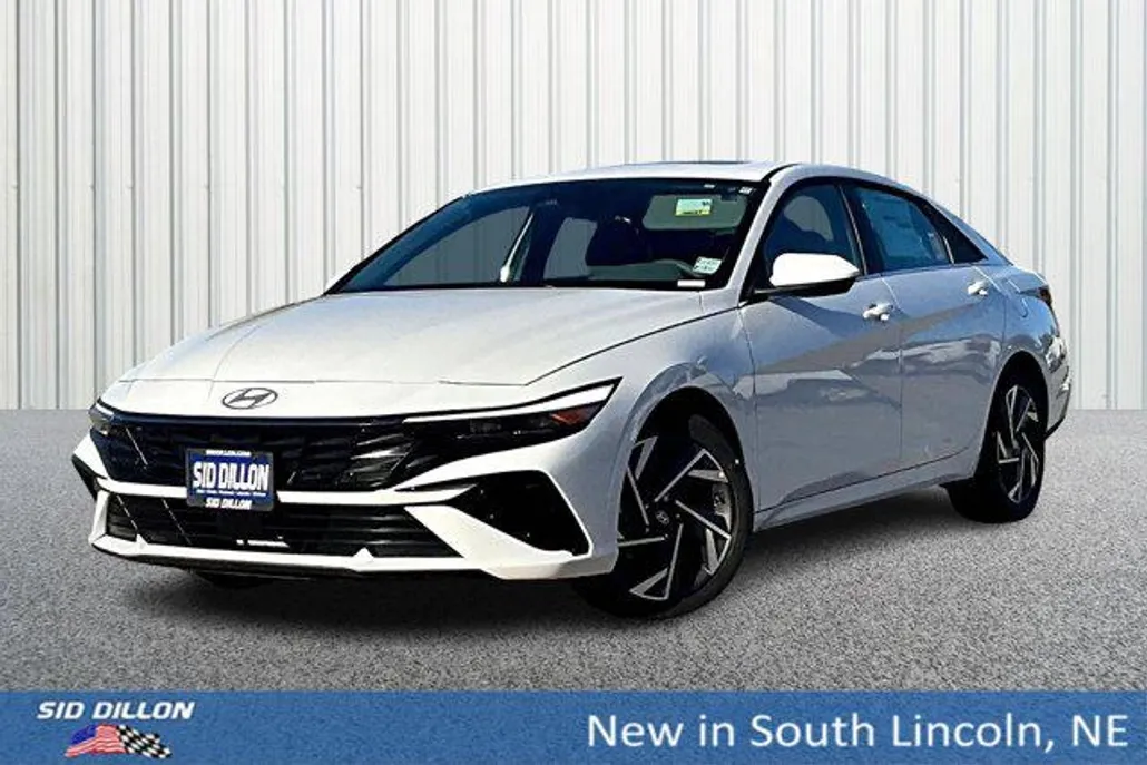 2025 Hyundai Elantra SEL Convenience photo 1