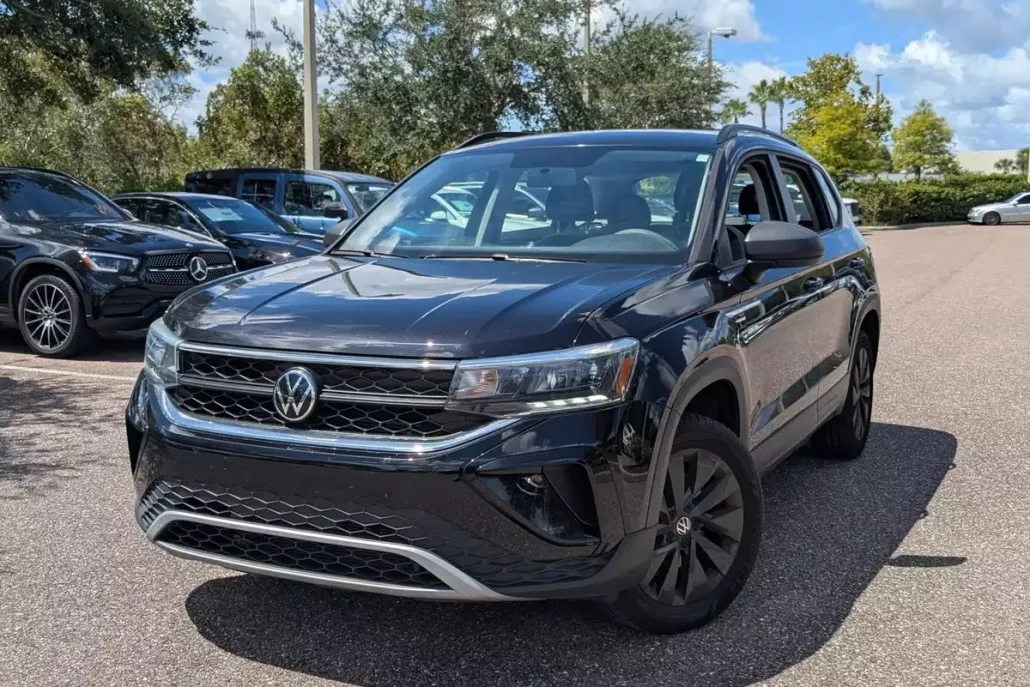 2021 Volkswagen Tiguan SE photo 1
