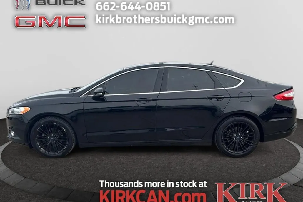 2016 Ford Fusion SE photo 1