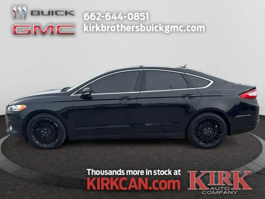 2016 Ford Fusion SE photo 1