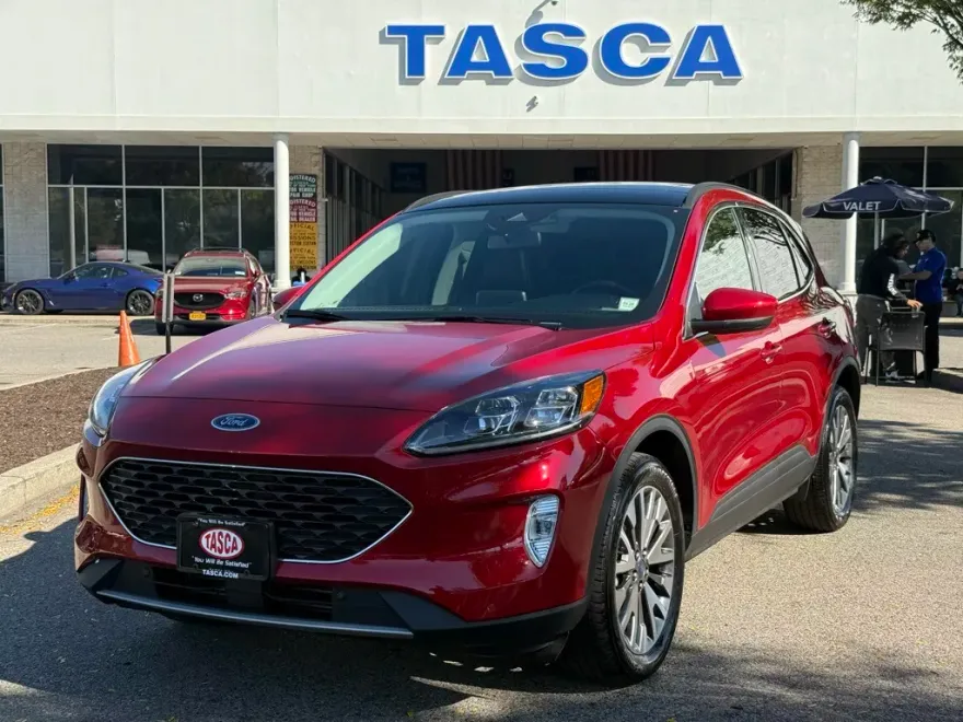 2022 Ford Escape Titanium photo 1