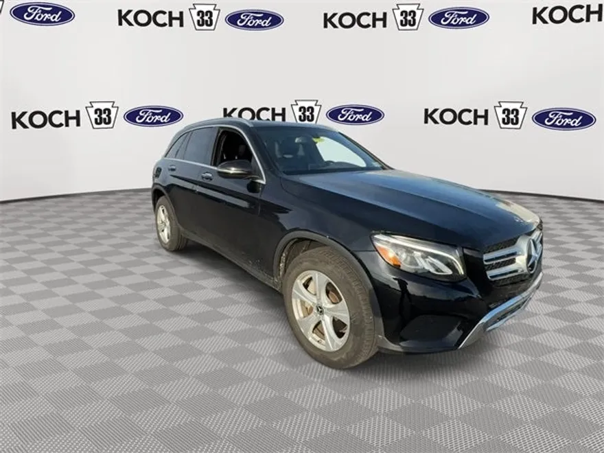 2018 Mercedes Benz GLC 300 photo 1