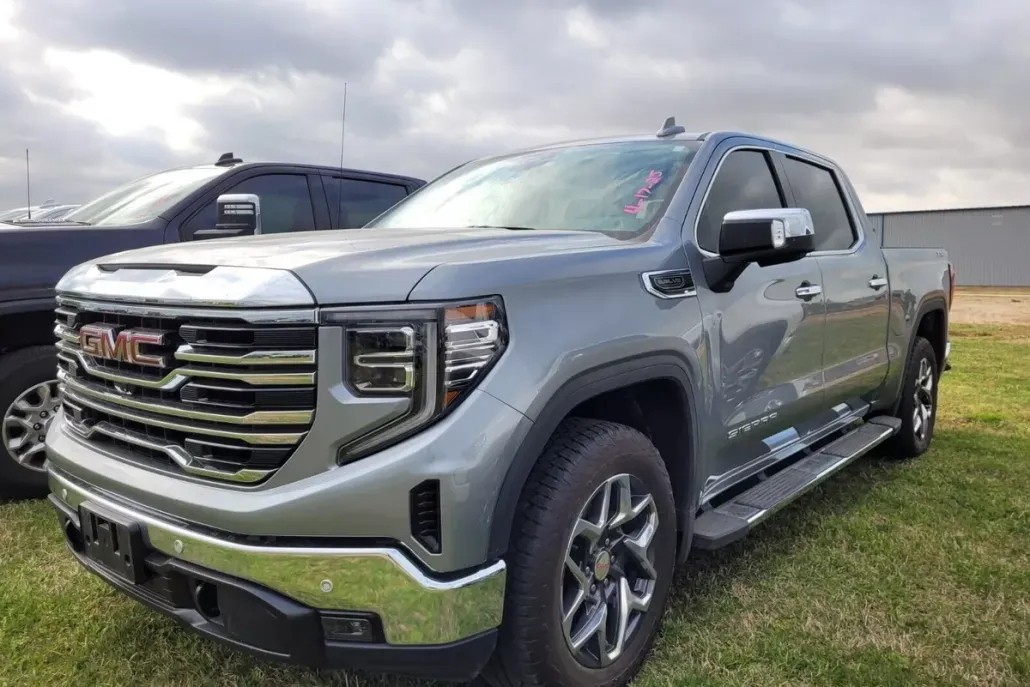 2024 Gmc Sierra 1500 SLT photo 1