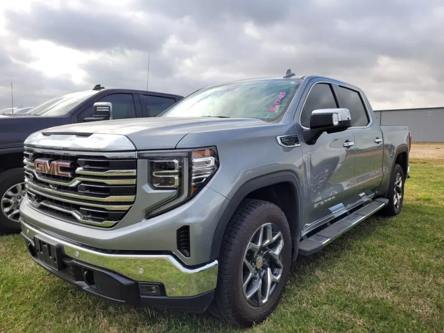 2024 Gmc Sierra 1500 SLT photo 1
