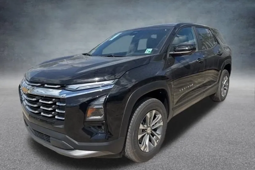 2026 Chevrolet Equinox LT photo 1