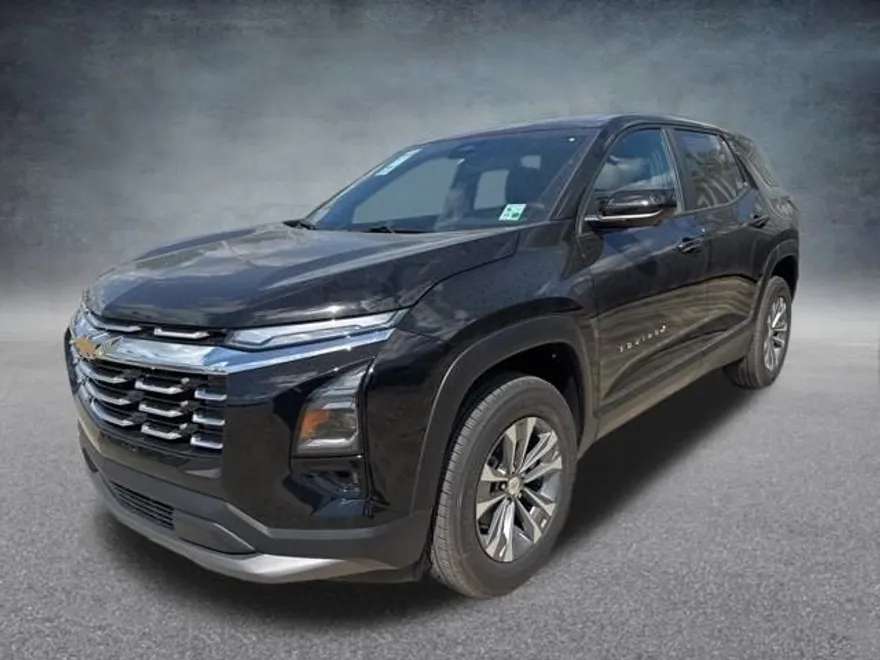 2026 Chevrolet Equinox LT photo 1