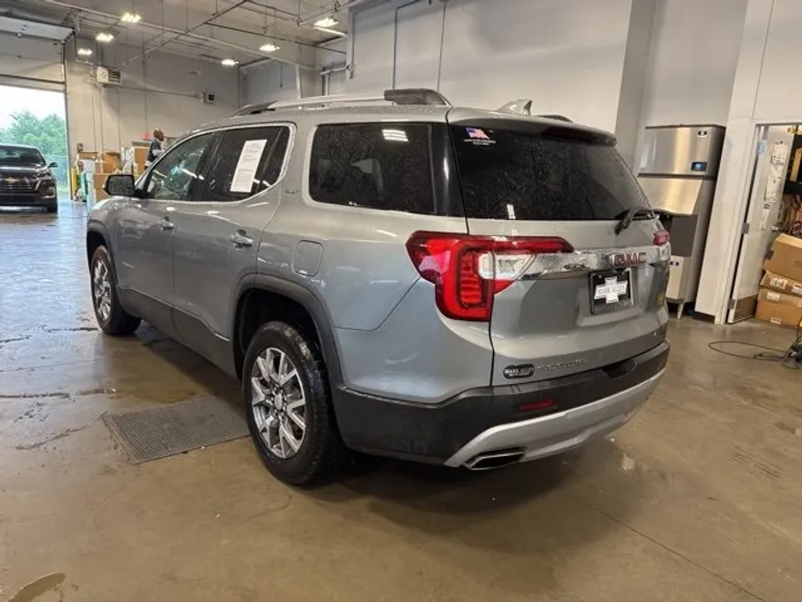 2023 Gmc Acadia SLT photo 1