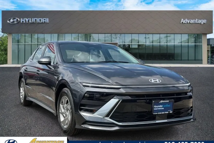 2025 Hyundai Sonata SE photo 1