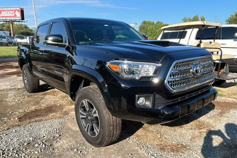 2017 Toyota Tacoma SR5 Sport TRD Pro photo 1