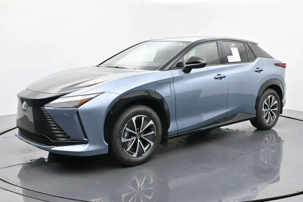 2025 Lexus RZ 450e Premium photo 1