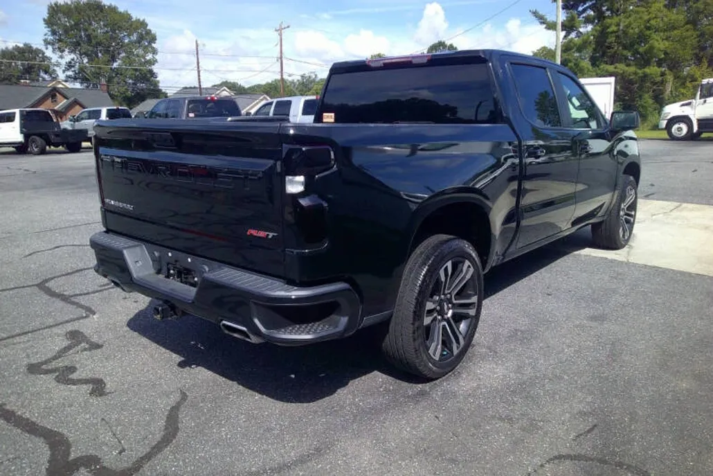 2022 Chevrolet Silverado 1500 RST photo 1
