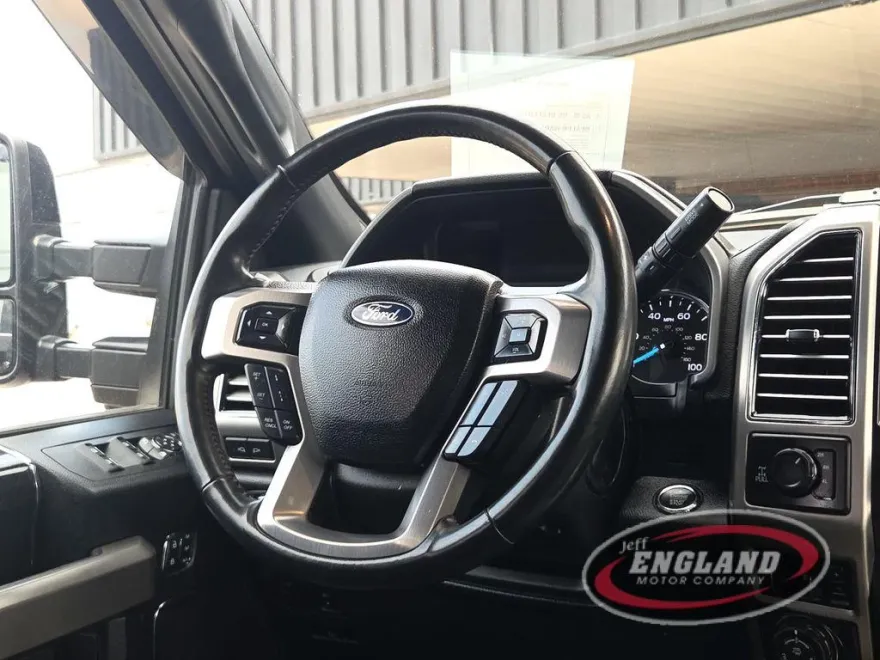 2021 Ford F-350 Platinum photo 12
