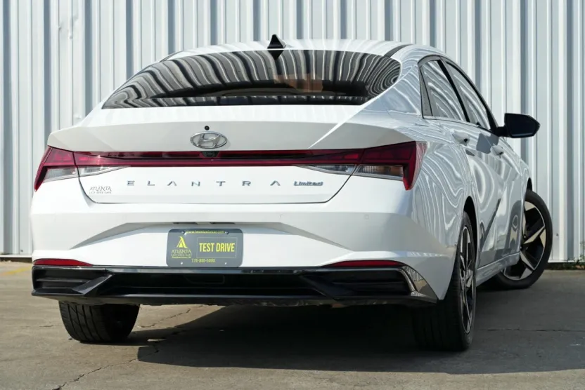 2021 Hyundai Elantra Limited photo 1