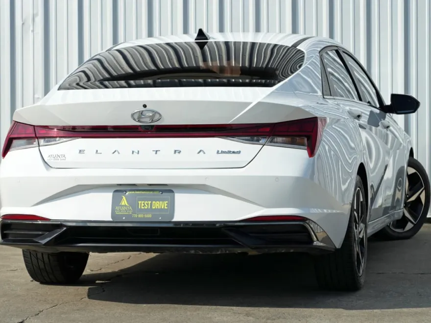2021 Hyundai Elantra Limited photo 1
