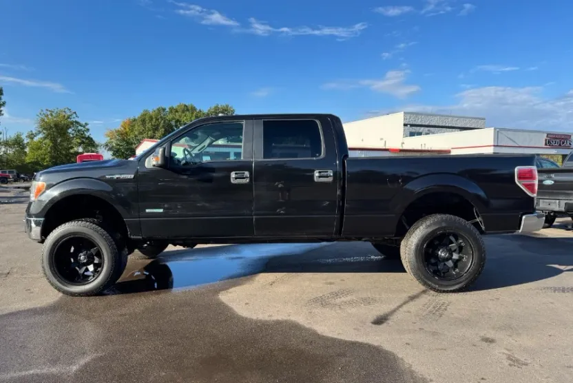 2013 Ford F-150 XLT photo 1