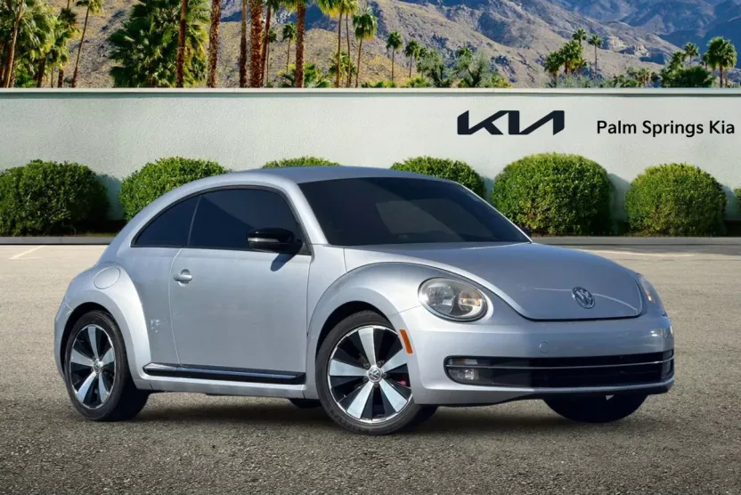 2013 Volkswagen Beetle Sport photo 1