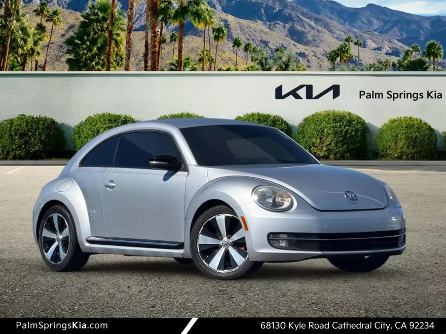 2013 Volkswagen Beetle Sport photo 1