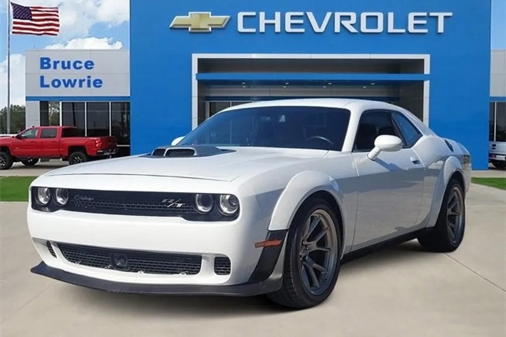 2023 Dodge Challenger R/T Scat Pack Widebody photo 1