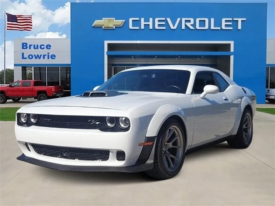 2023 Dodge Challenger R/T Scat Pack Widebody photo 1