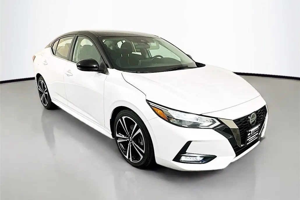 2020 Nissan Sentra SR photo 1