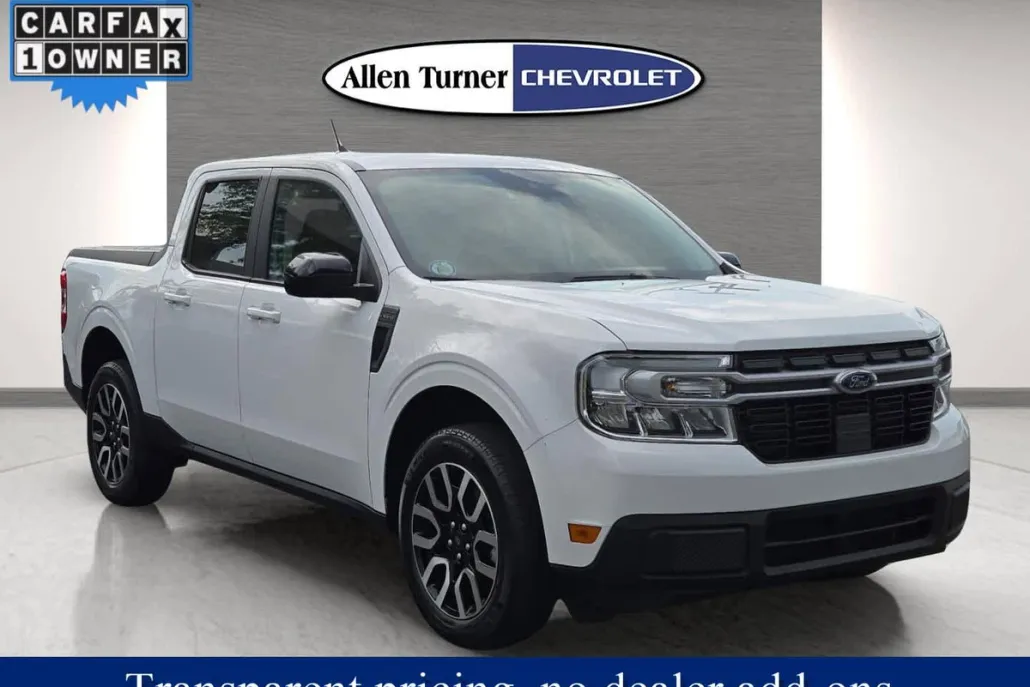 2024 Ford Maverick Lariat photo 1