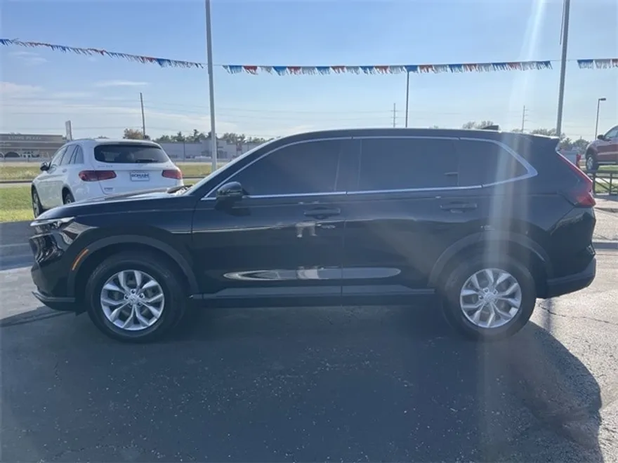 2023 Honda CR-V LX photo 1