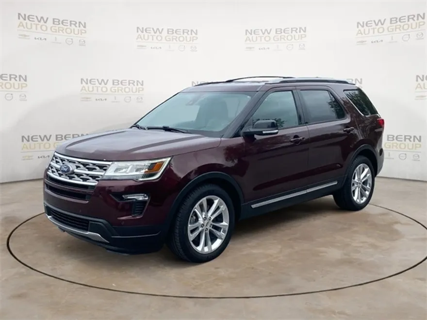 2018 Ford Explorer XLT photo 1