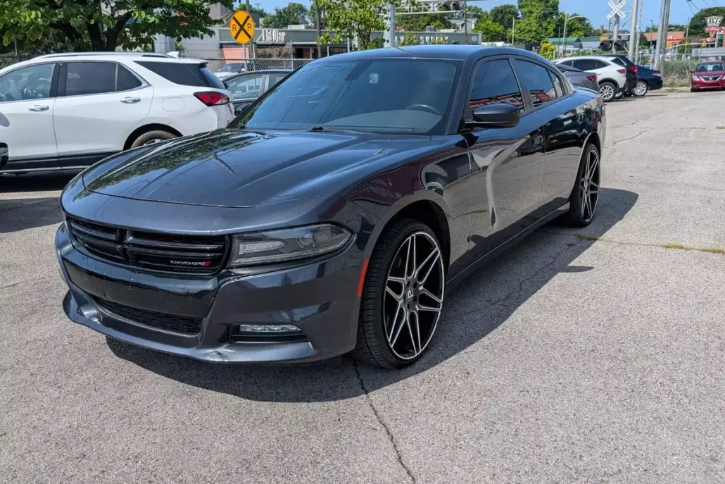 2019 Dodge Charger SXT AWD photo 1