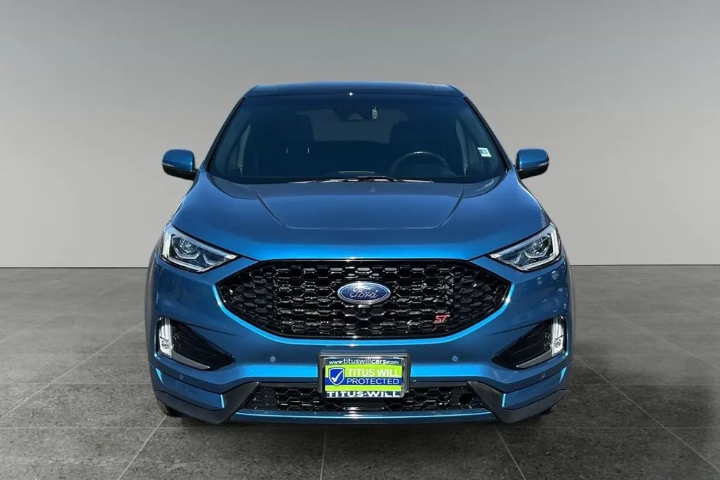 2020 Ford Edge ST photo 1