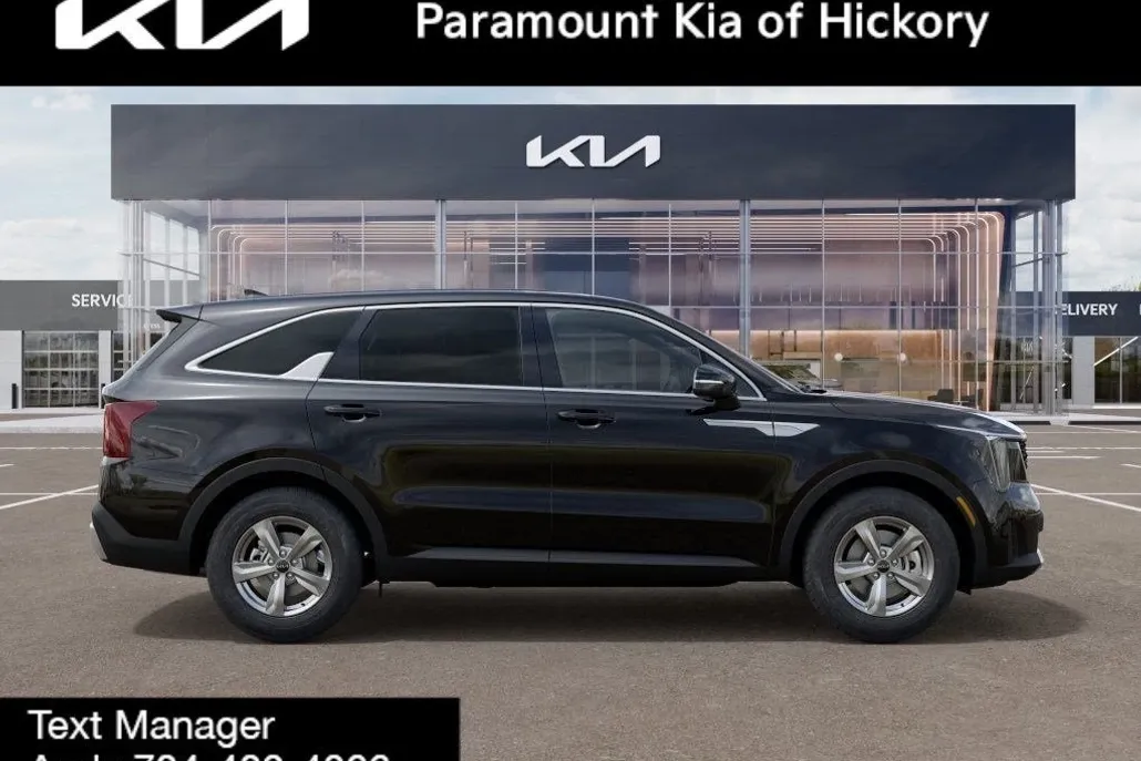 2025 Kia Sorento LX photo 1
