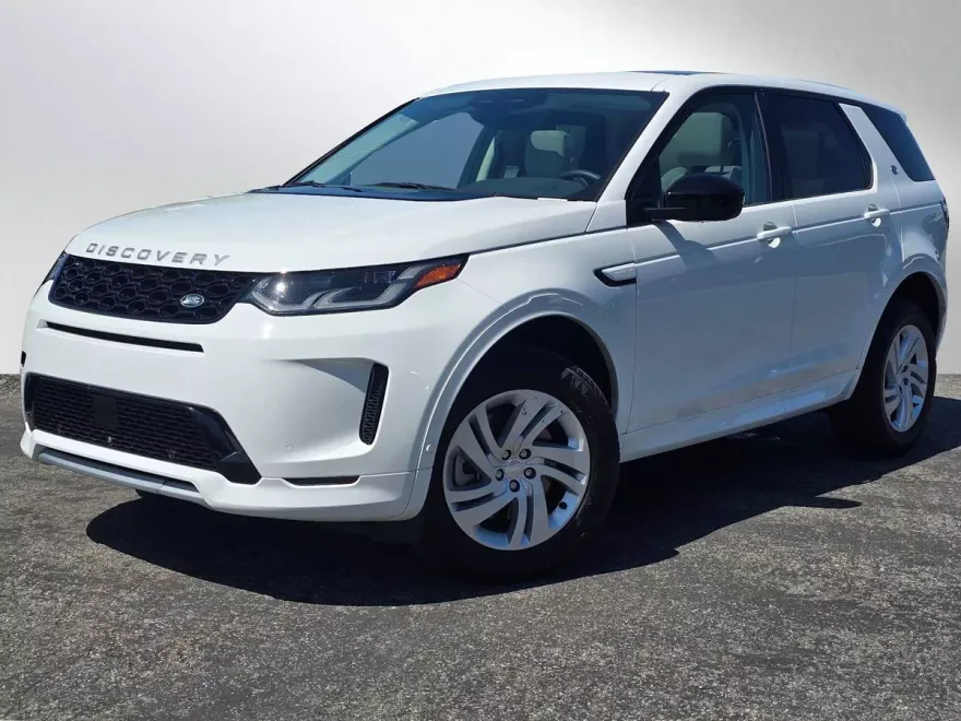2024 Land Rover Discovery Sport S photo 1