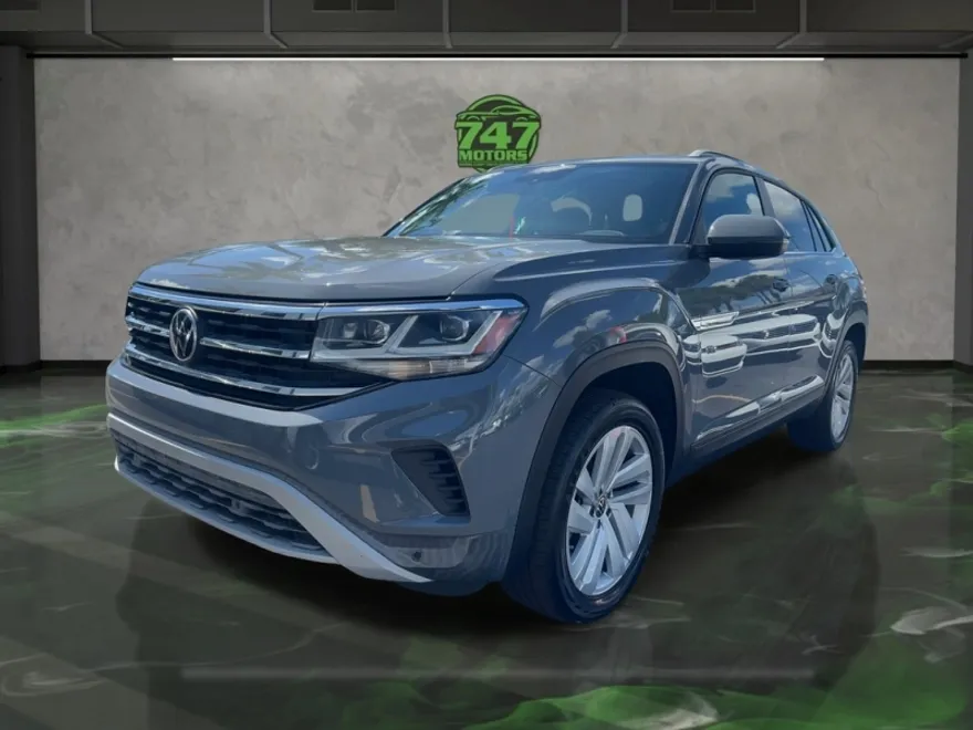2022 Volkswagen Atlas Cross Sport SE photo 1