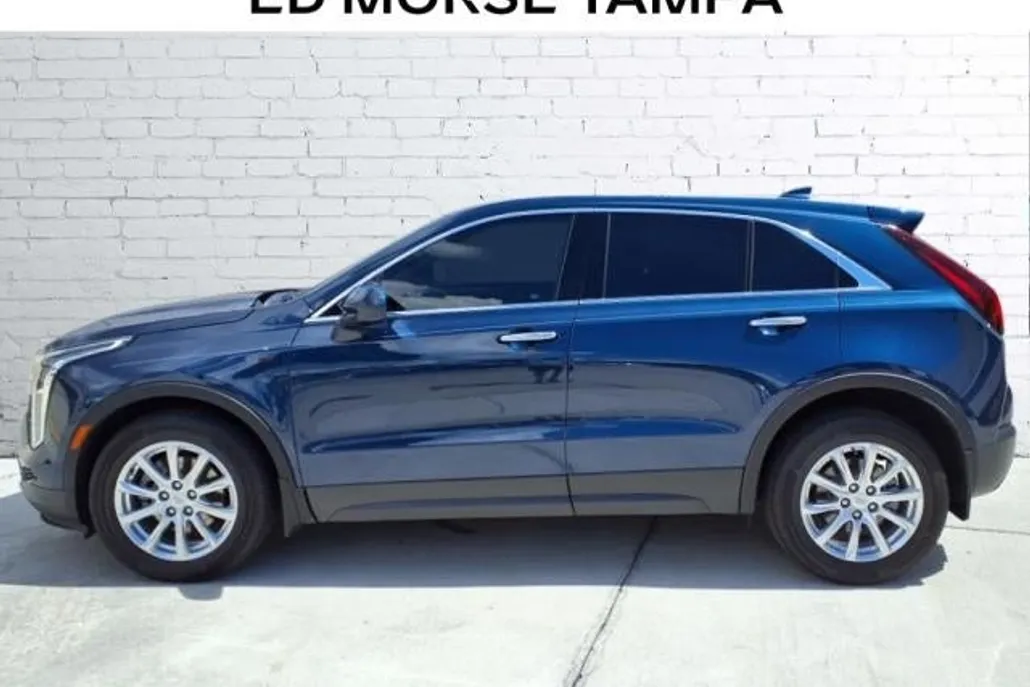 2020 Cadillac XT4 Luxury photo 1
