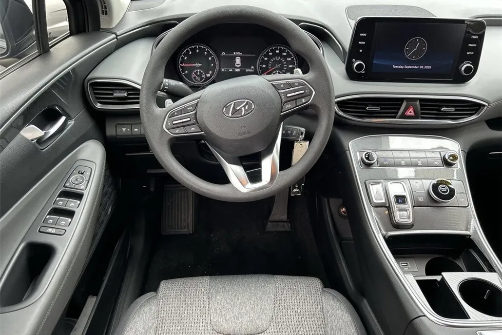 2023 Hyundai Santa Fe SE photo 1