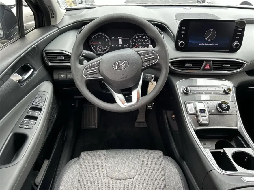 2023 Hyundai Santa Fe SE photo 1